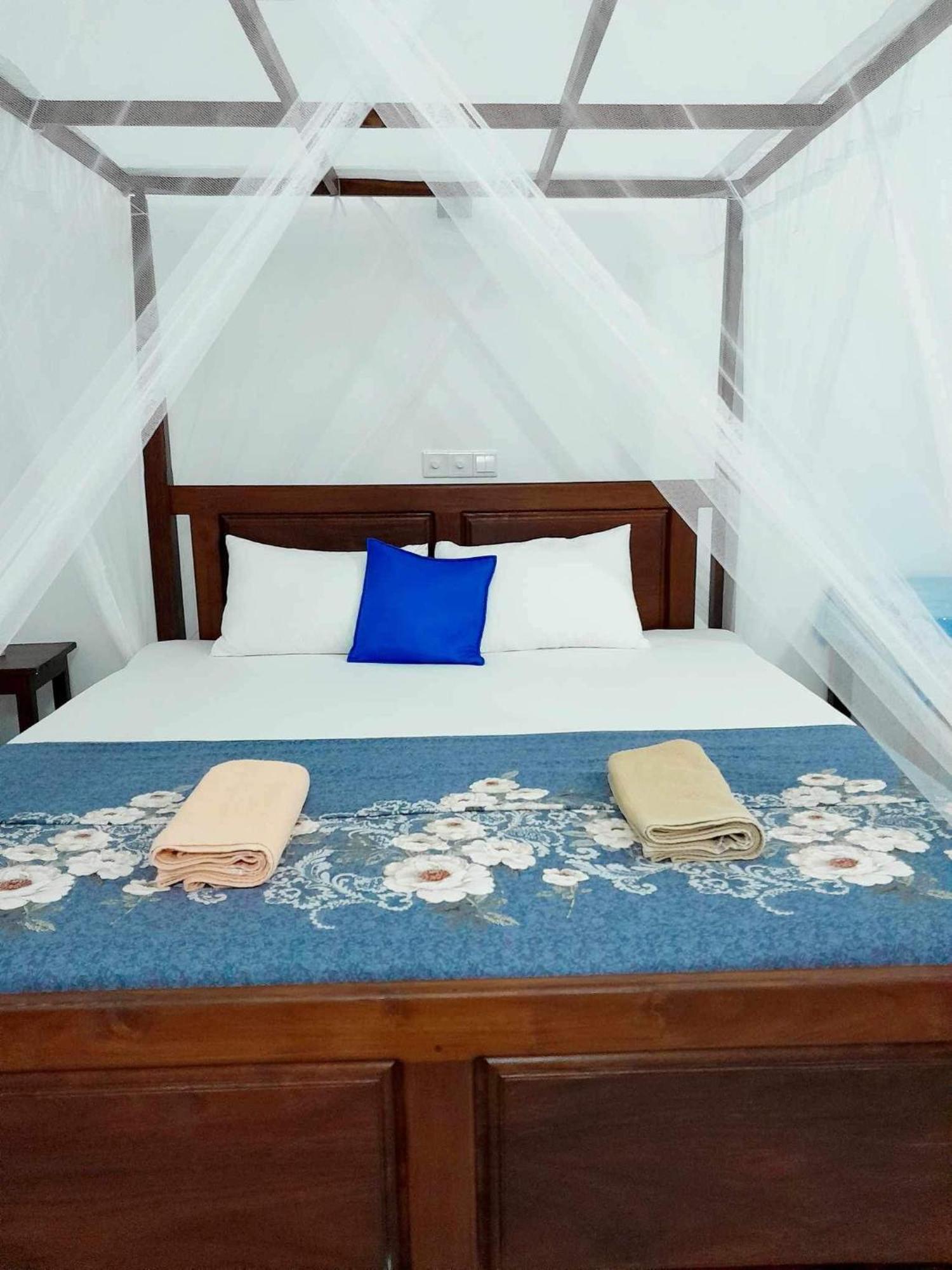 Sakura Calm Rest Bed & Breakfast Mirissa Ngoại thất bức ảnh