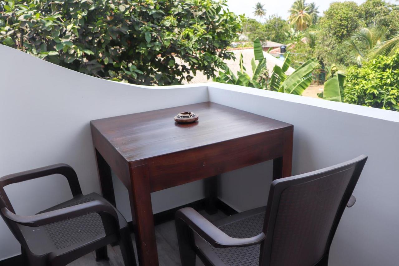 Sakura Calm Rest Bed & Breakfast Mirissa Ngoại thất bức ảnh